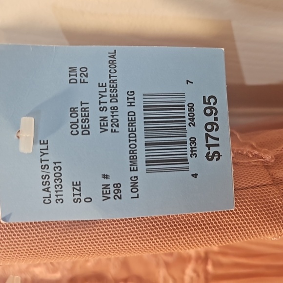 Celebrate Studios Pale Pink Dress (0) - Picture 5 of 11